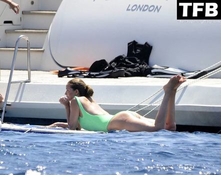 Rosie Huntington-Whiteley