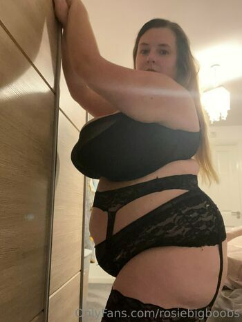 rosiebigboobs
