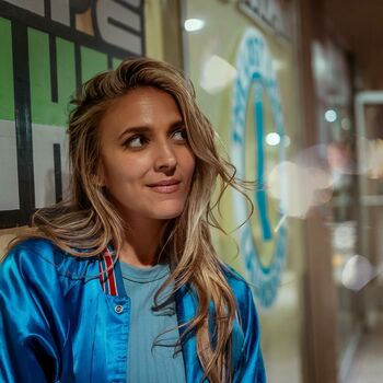 Roxy Striar