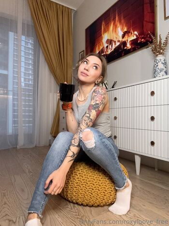 roxyloove_free