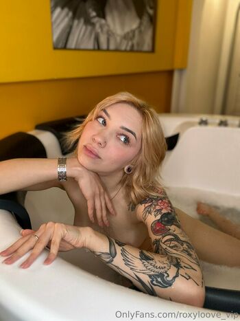 roxyloove_vip