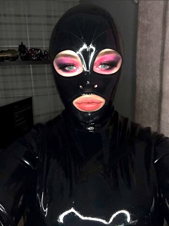 Rubberdollalice