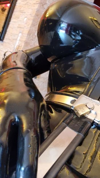 rubberdollemma