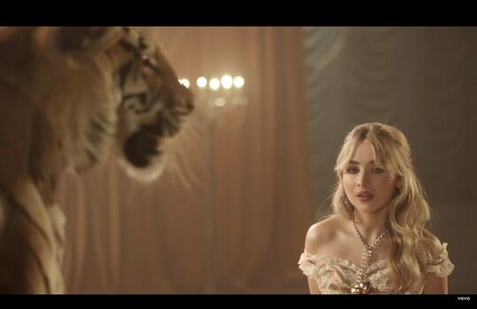 Sabrina Carpenter