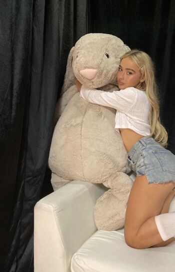 Sabrina Carpenter