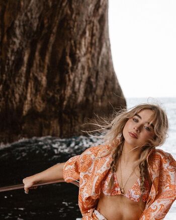 Sabrina Carpenter