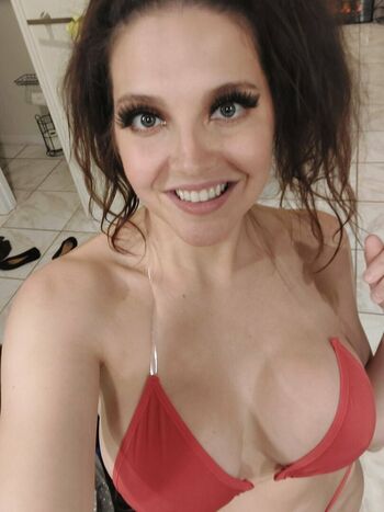 Sadie Holmes