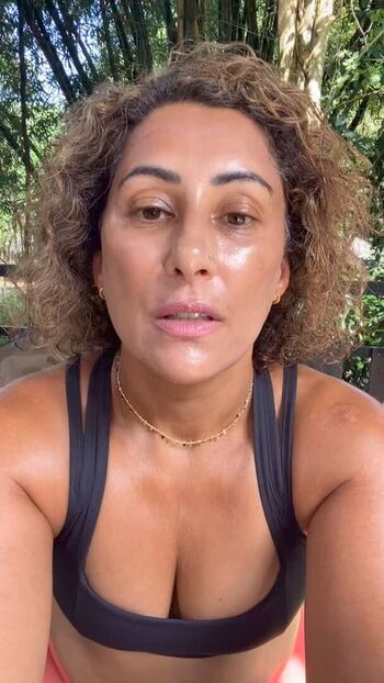 Saira Khan