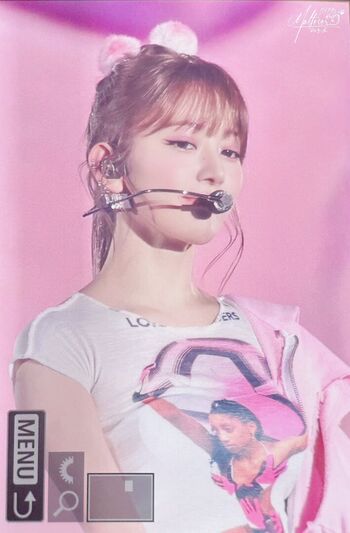 Sakura Miyawaki 宮脇 咲良