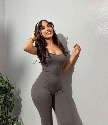 sallyyrrose