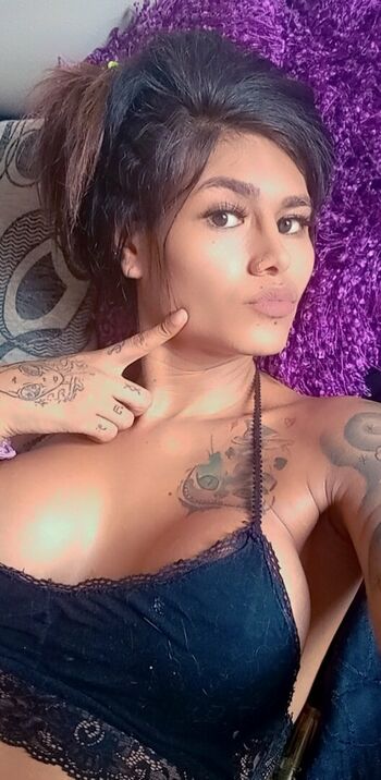 samanthalatinaa