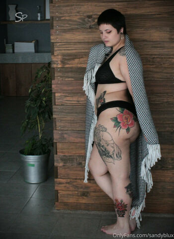 sandy_azulita