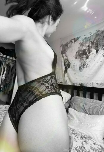 Sandy InLace