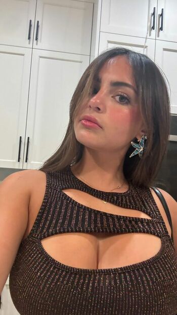 Sarabella Harris