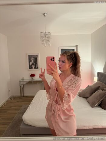 Sarah Angelina