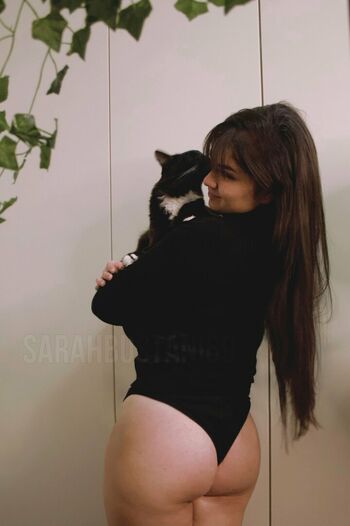 Sarahbustani