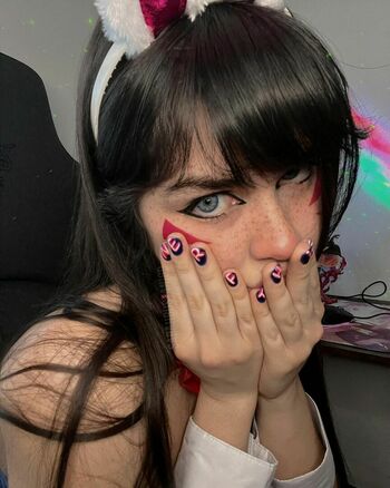Sarahbustani