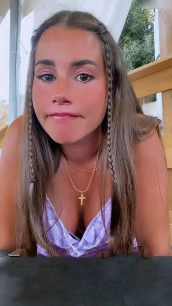 Sarah Engels