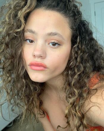 Sarah Jeffery