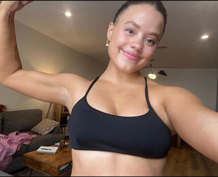 Sarah Jeffery