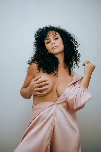 Sarah Ribeiro