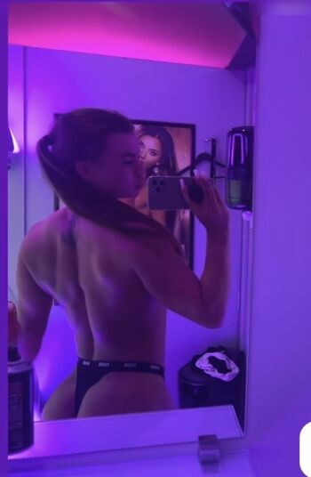 Sarah Slavo @muscle.saricka