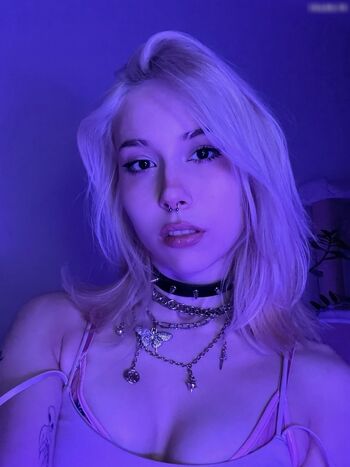 Sarahtoninx9_