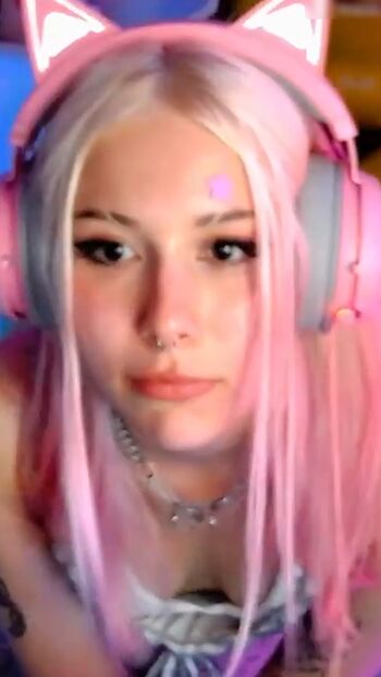 Sarahtoninx9_