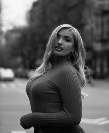 Sarina Nowak