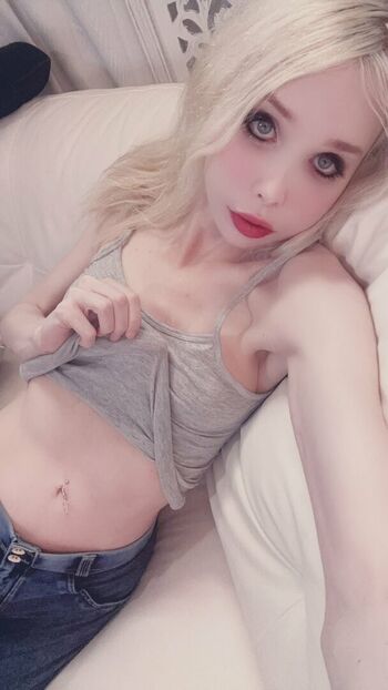 Sarina Valentina