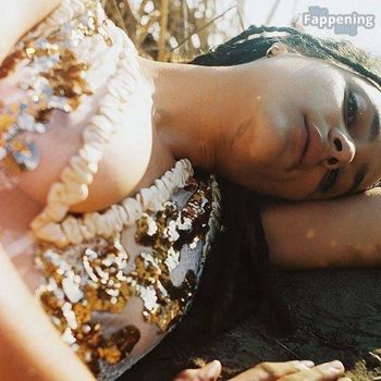 Sasha Lane
