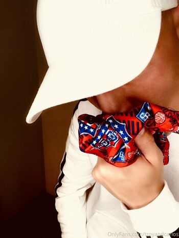 satin_boys_tc