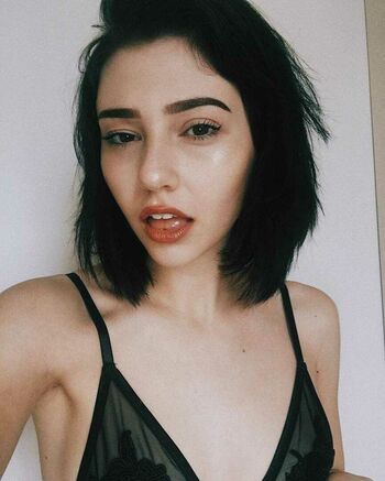 Savannah Brown