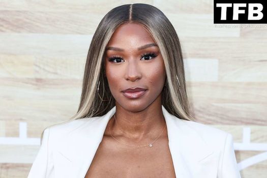 Savannah James