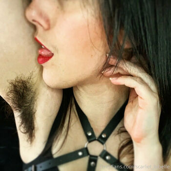 scarlet_labelle