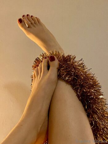 scarletstootsies