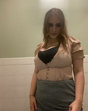 Scarlett Rose
