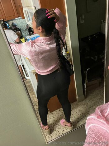 selenaadams69