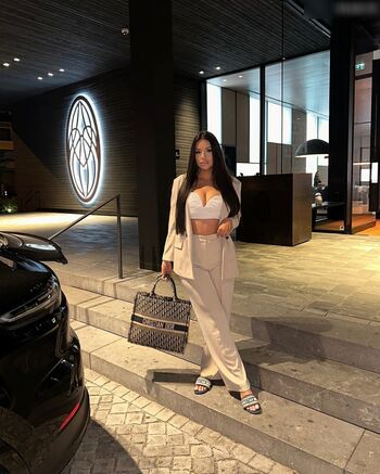 Selinaa