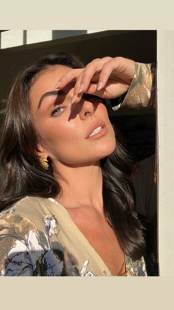 Serinda Swan