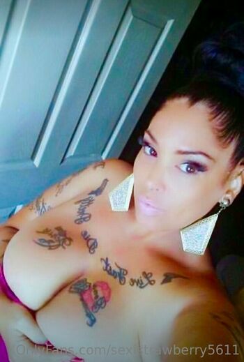 sexistrawberry5611