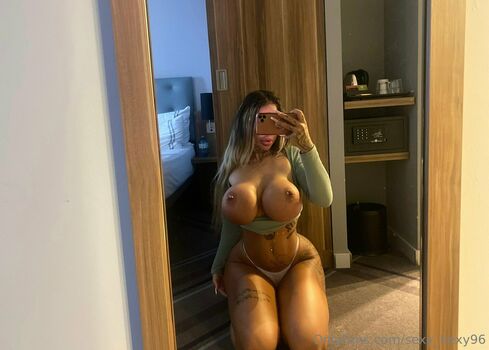 sexy_hexy96