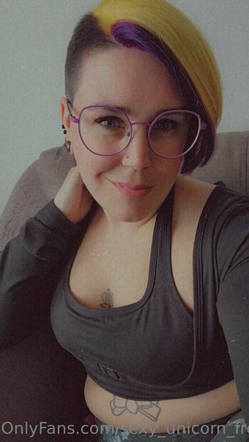 sexy_unicorn_free