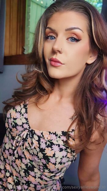 sexyalliesworld30