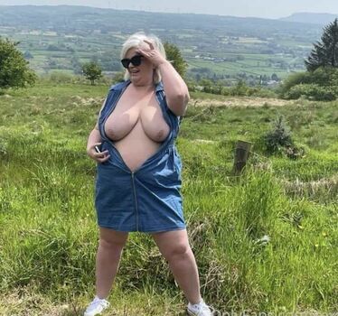 sexychazza