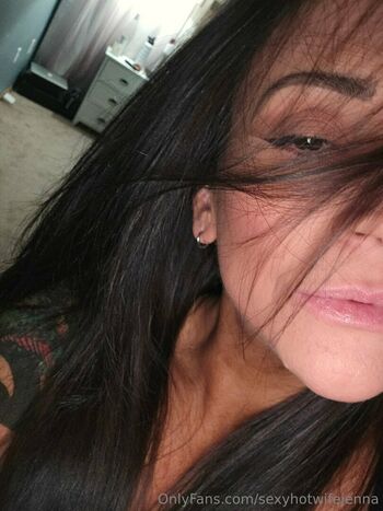 sexyhotwifejenna
