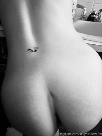 sexyhousewifex