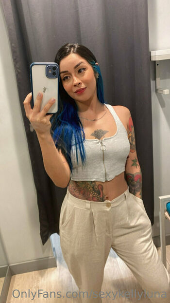 sexykellyluna