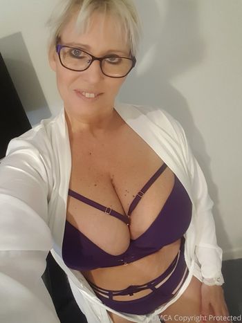 sexymatureaussielady