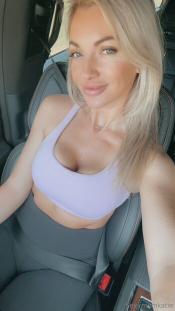 sexymomkatie
